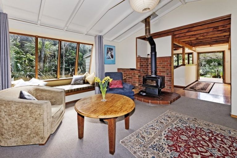 Photo of property in 66 Karekare Road, Karekare, Auckland, 0772