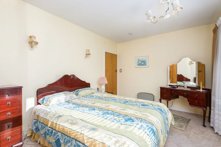 Photo of property in 12 Brackendale Place, Burnside, Christchurch, 8041