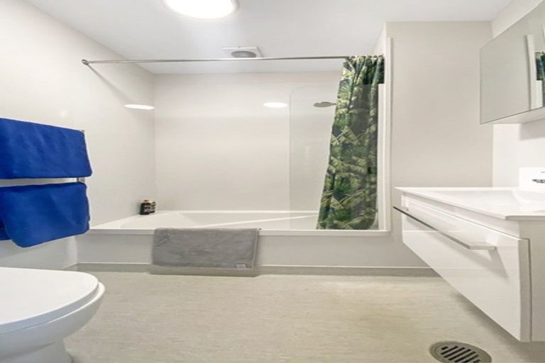 Photo of property in Vedado Apartments, 301/41 Hopper Street, Mount Cook, Wellington, 6011