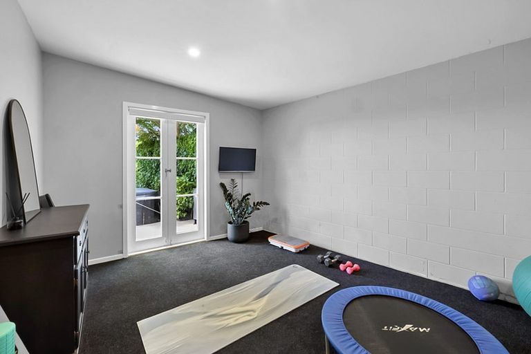 Photo of property in 40 Budleigh Street, Frankleigh Park, New Plymouth, 4310