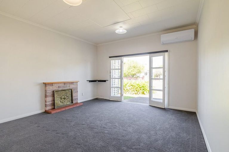 Photo of property in 3/5 Ward Street, Palmerston North, 4410
