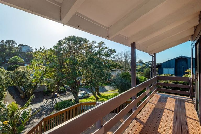 Photo of property in 9 Honeysuckle Lane, Mairangi Bay, Auckland, 0630