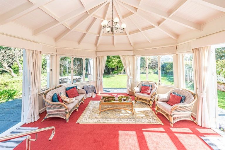 Photo of property in 32 Brassey Road, Saint Johns Hill, Whanganui, 4500