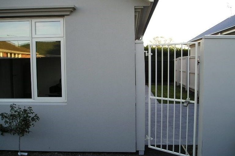 Photo of property in 2/383 Ilam Road, Bryndwr, Christchurch, 8053