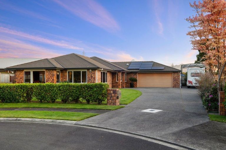 Photo of property in 8 Margaret Alice Close, Whalers Gate, New Plymouth, 4310