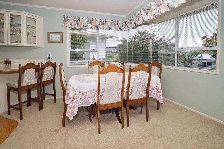 Photo of property in 54 Pohutukawa Drive, Pukete, Hamilton, 3200