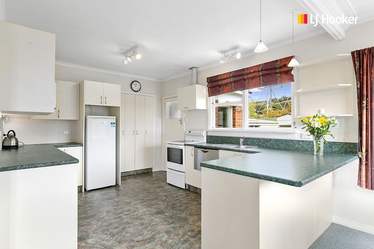 Photo of property in 22 Derwent Street, Helensburgh, Dunedin, 9010