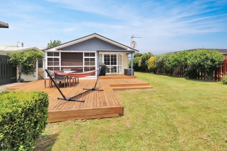 Photo of property in 94 Pasadena Crescent, Totara Park, Upper Hutt, 5018
