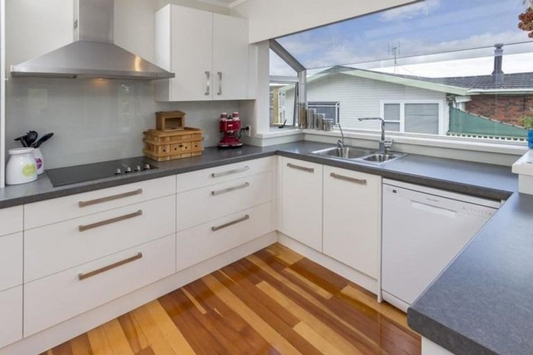 Photo of property in 10 Juliet Avenue, Howick, Auckland, 2014