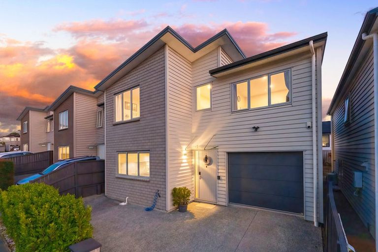 Photo of property in 41 Sunshine Boulevard, Sunnyvale, Auckland, 0612