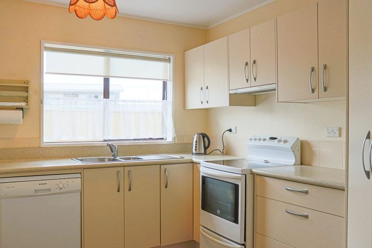 Photo of property in 118 Riverside Drive, Whakatane, 3120