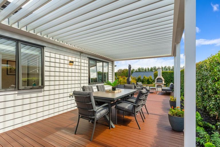 Photo of property in 54 Fruitlands Road, Kumeu, 0810