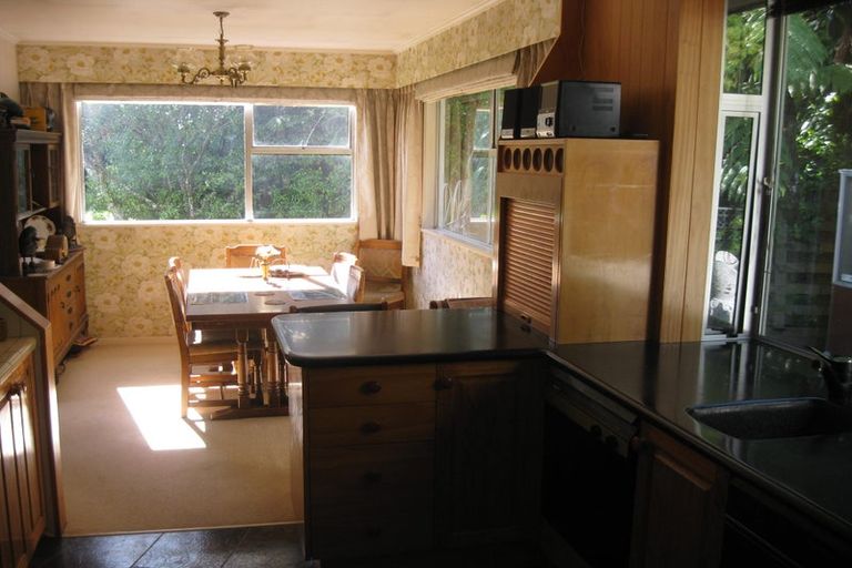 Photo of property in 17 Holly Grove, Maungaraki, Lower Hutt, 5010