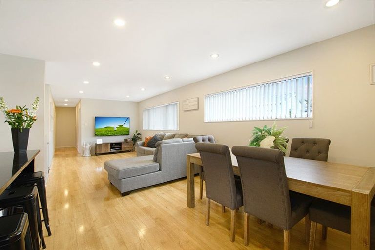 Photo of property in 149 Tiriwa Drive, Massey, Auckland, 0614