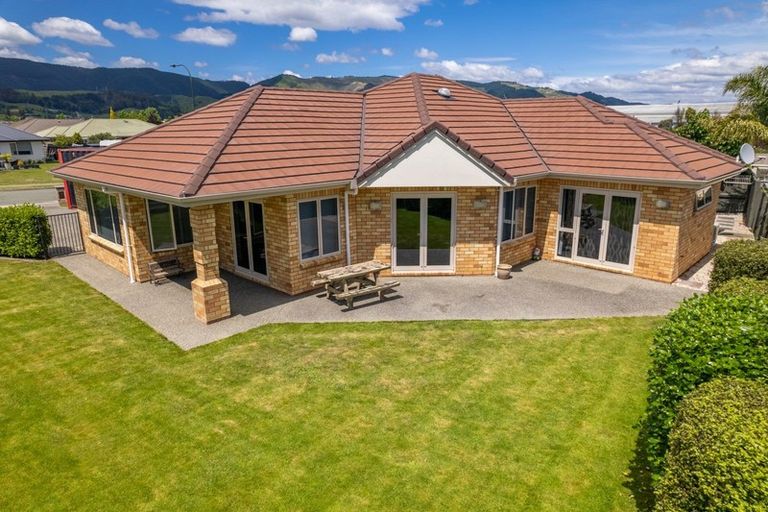 Photo of property in 1 Lassen Place, Stoke, Nelson, 7011