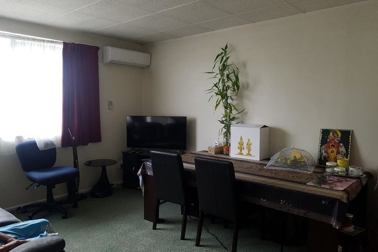 Photo of property in 2/4 Rodney Street, Waiwhetu, Lower Hutt, 5010