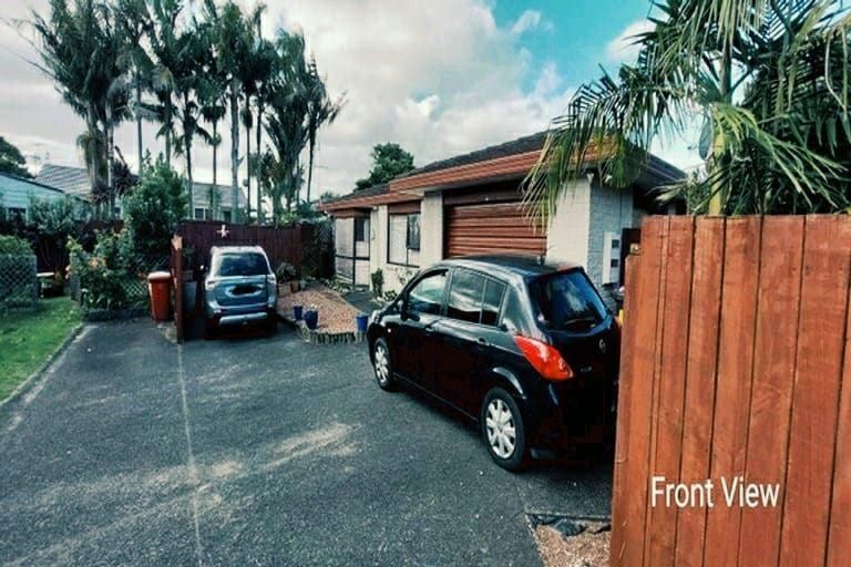 Photo of property in 10/4074 Great North Road, Glen Eden, Auckland, 0602