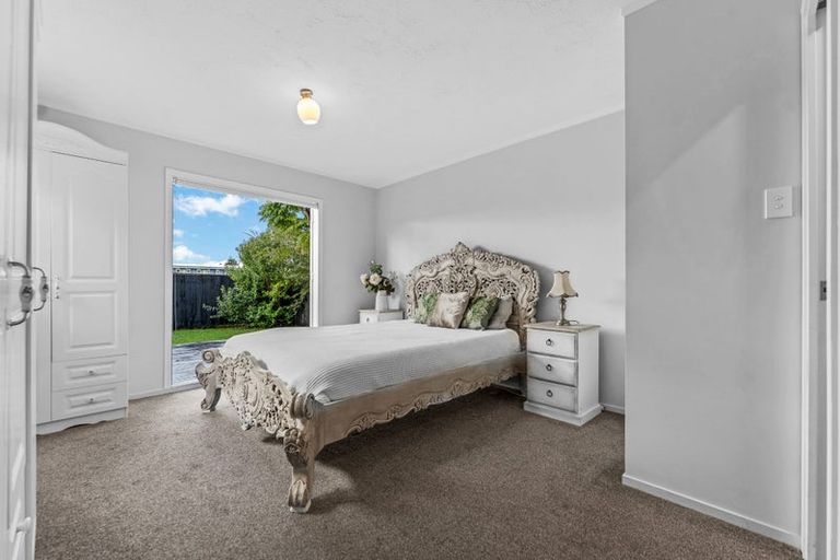 Photo of property in 84 Millbrook Road, Henderson, Auckland, 0612