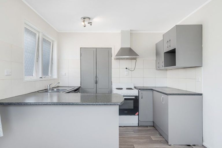 Photo of property in 1 Beldon Place, Pakuranga Heights, Auckland, 2010