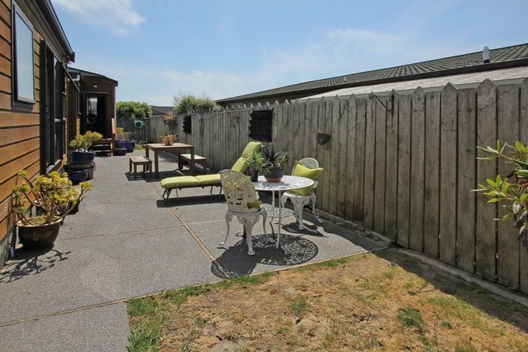 Photo of property in 51 James Cook Drive, Whitby, Porirua, 5024