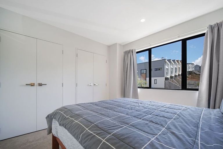 Photo of property in 29 Morihana Close, Glen Eden, 0602