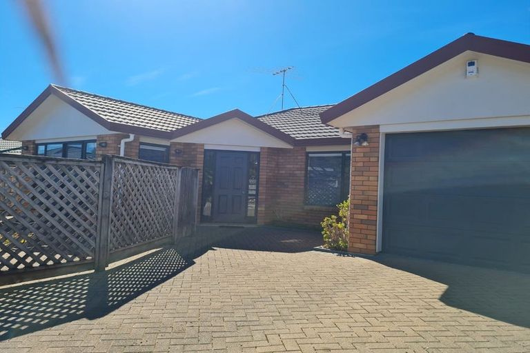 Photo of property in 10 Angel Way, Stanmore Bay, Whangaparaoa, 0932