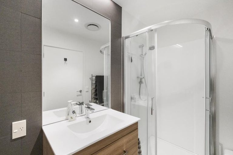 Photo of property in 34a Lake Street, Cambridge, 3434