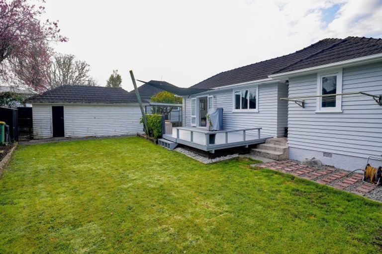 Photo of property in 14 Mahana Road, St Andrews, Hamilton, 3200