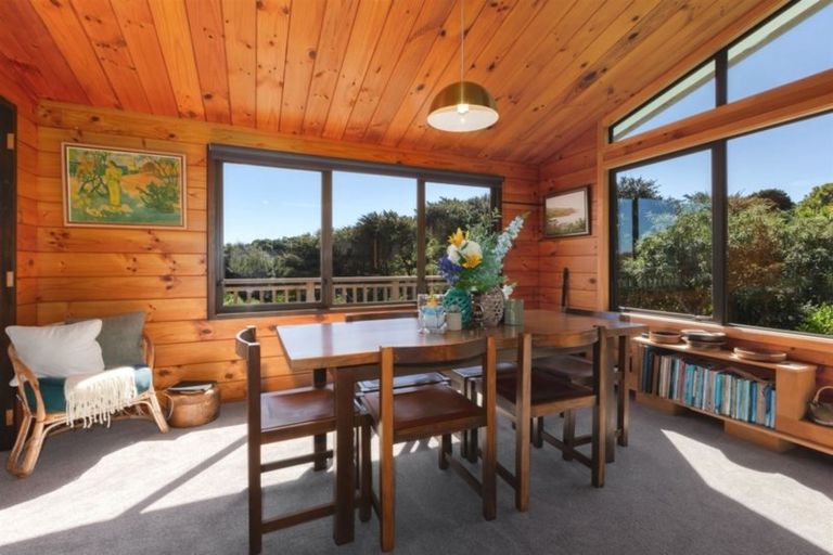 Photo of property in 88 Motuhara Road, Plimmerton, Porirua, 5026