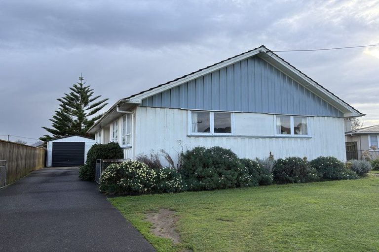 Photo of property in 6 Taumaihi Street, Bulls, 4818