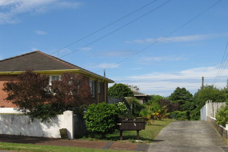 Photo of property in 3/105 Moa Road, Point Chevalier, Auckland, 1022