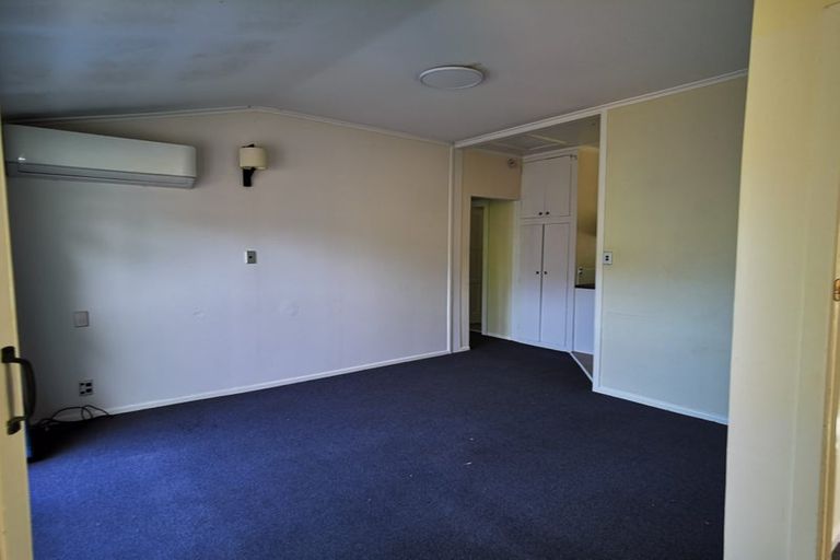 Photo of property in 16a Commodore Parry Road, Castor Bay, Auckland, 0620