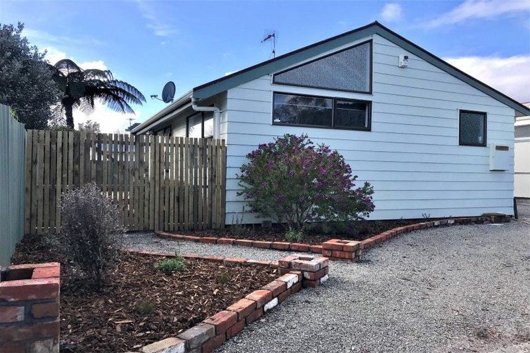 Photo of property in 78a Aorangi Road, Paraparaumu, 5032