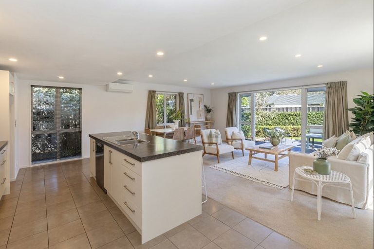 Photo of property in 5 Thomas Cane Lane, Hillmorton, Christchurch, 8024