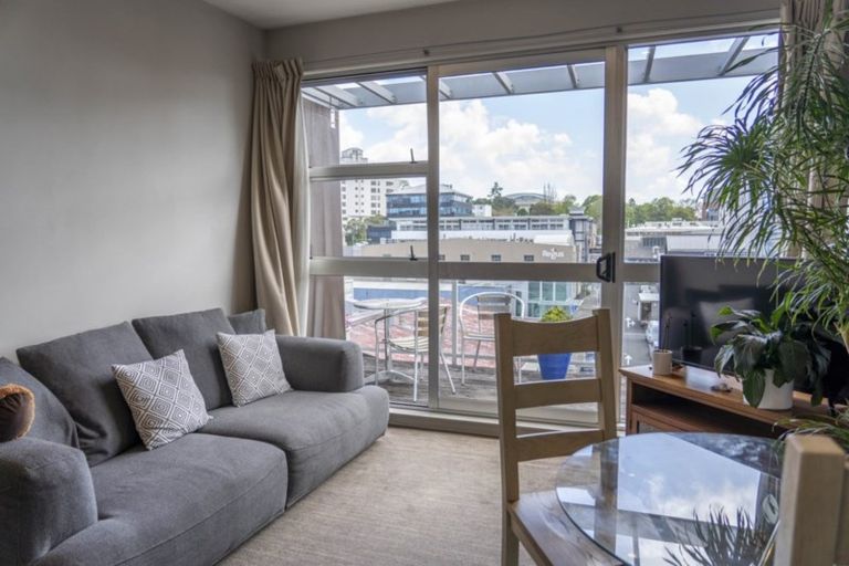 Photo of property in 1/143g Carlton Gore Road, Newmarket, Auckland, 1023