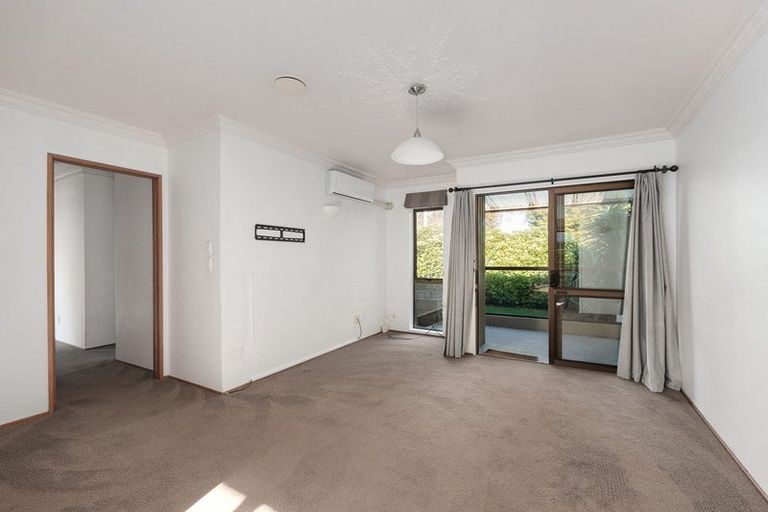 Photo of property in 415 Devonport Road, Tauranga South, Tauranga, 3112