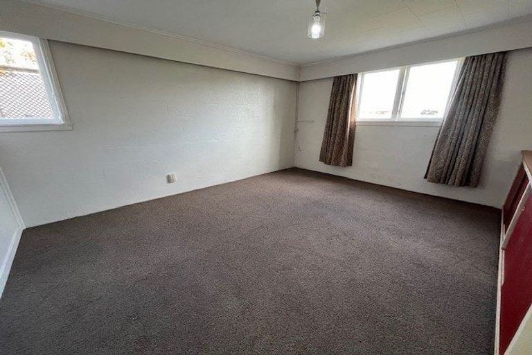 Photo of property in 105 Bleakhouse Road, Howick, Auckland, 2014