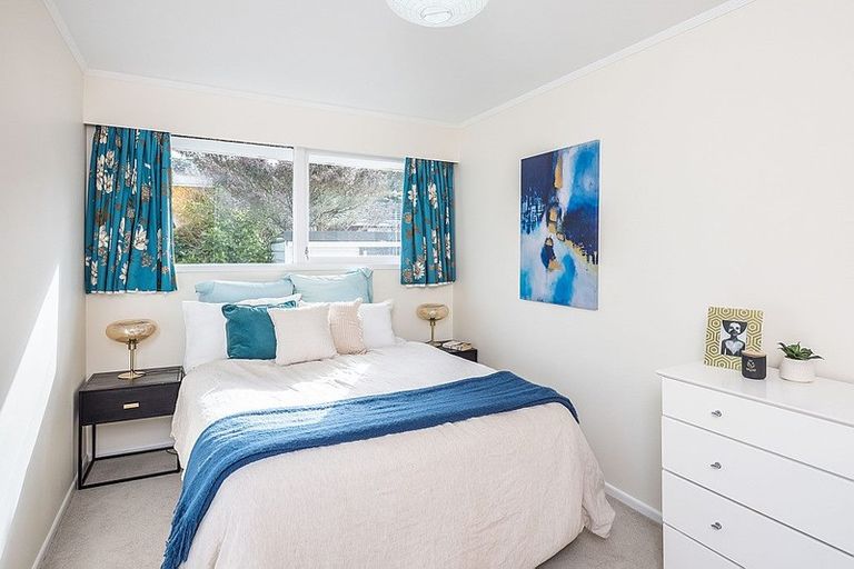 Photo of property in 2 Cranwell Street, Churton Park, Wellington, 6037