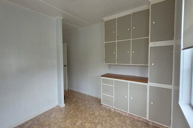 Photo of property in 3 Bryant Grove, Taita, Lower Hutt, 5011