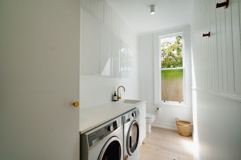 Photo of property in 138 Forbury Road, Saint Clair, Dunedin, 9012