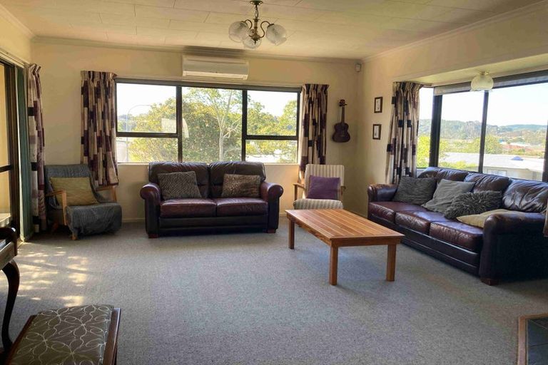 Photo of property in 127 Paramount Parade, Tikipunga, Whangarei, 0112