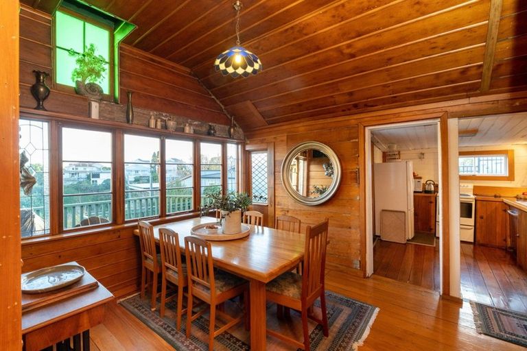 Photo of property in 42 Cameron Road, Bluff Hill, Napier, 4110