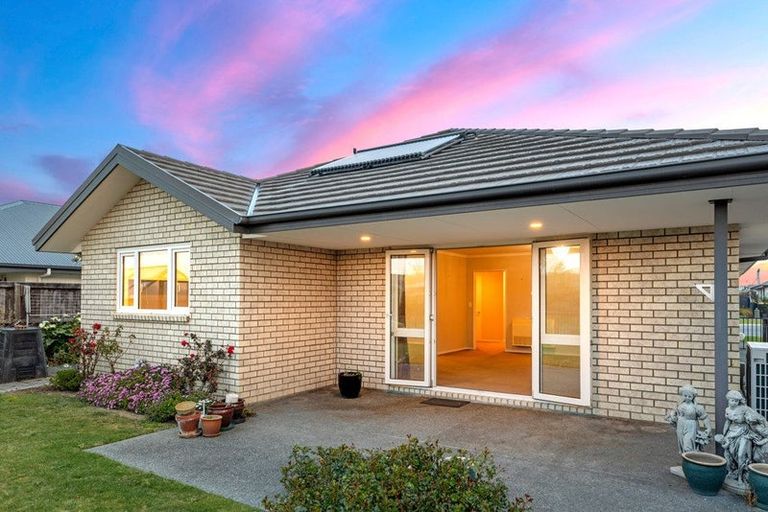 Photo of property in 12 Retallick Way, Amberley, 7410