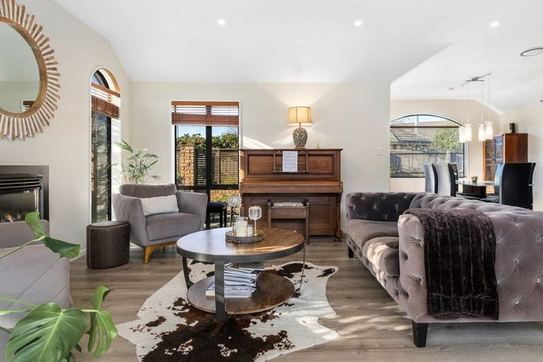 Photo of property in 17 Evergreen Place, Parklands, Christchurch, 8083