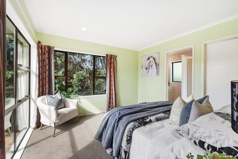 Photo of property in 10a Stillwater Crescent, Stillwater, Silverdale, 0993