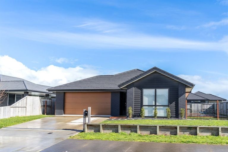 Photo of property in 19 Kimbrae Drive, Rototuna North, Hamilton, 3210