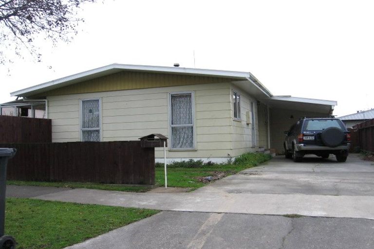 Photo of property in 4 Rhodes Drive, Kelvin Grove, Palmerston North, 4414