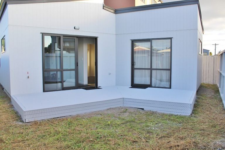 Photo of property in 8/3 Abbotleigh Avenue, Te Atatu Peninsula, Auckland, 0610