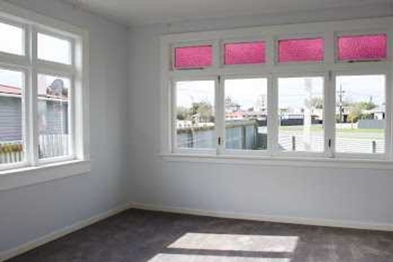 Photo of property in 68 East Street, Feilding, 4702