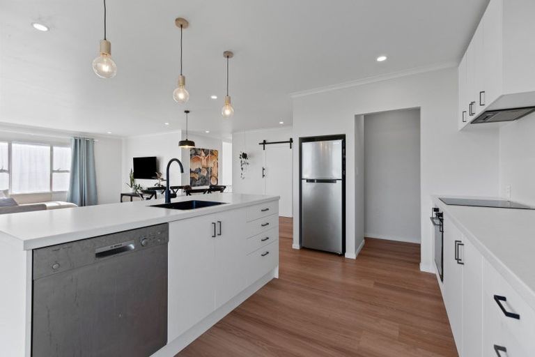 Photo of property in 3 Sole Avenue, Bell Block, New Plymouth, 4312